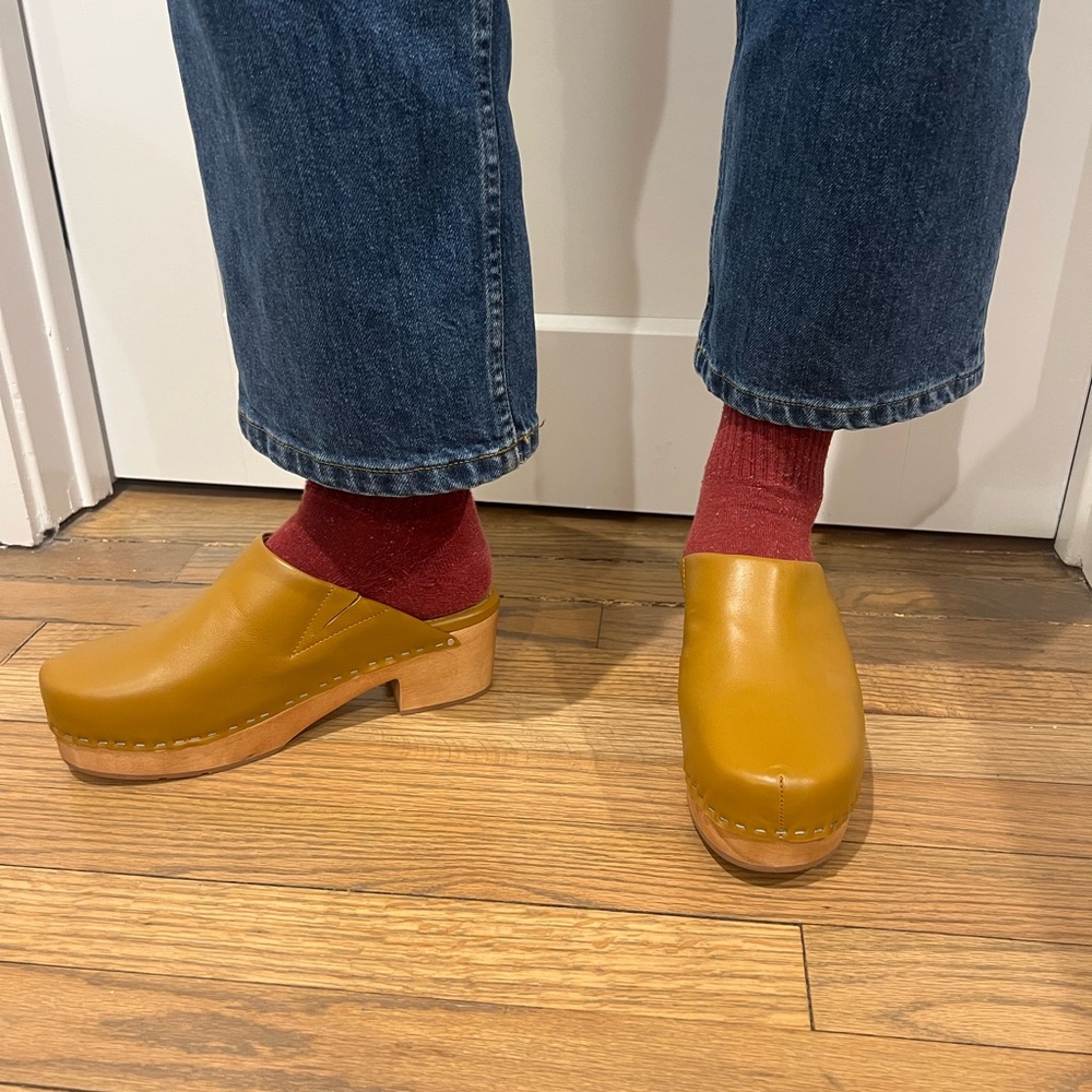 Charlotte Stone Mustard Leather Clogs